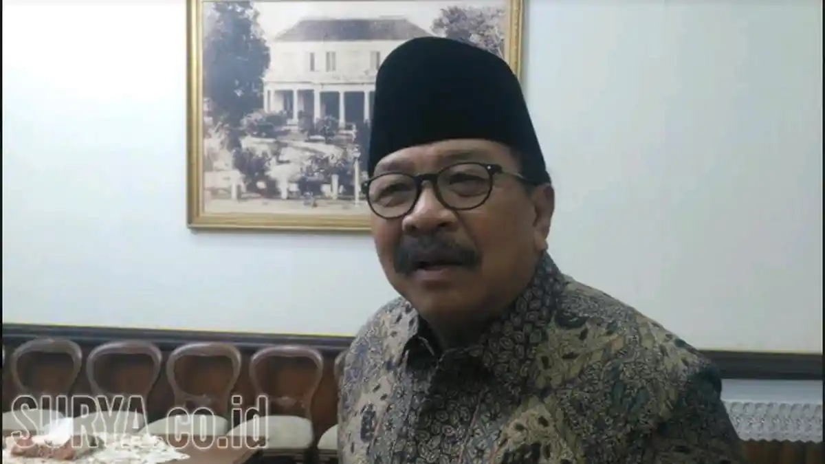 Pakde Karwo Menolak Jadi Tim Sukses Pasangan Khofifah-Emil Dardak. Ini Komentar Golkar