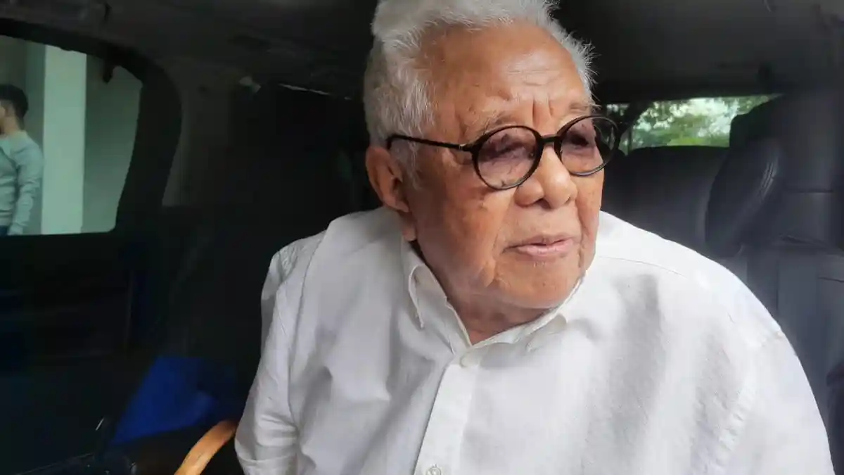 Tokoh Pendiri Banten Tryan Sjam'un Minta Gubernur Andra Perhatikan Kondisi Jalan di Lebak-Pandeglang