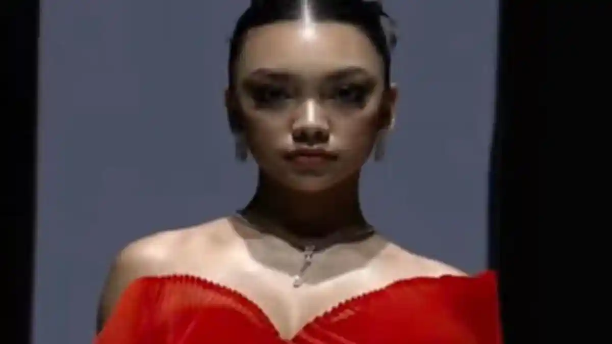 Naura Ayu  Rilis Singel Perdana 'Di Depan Mata'