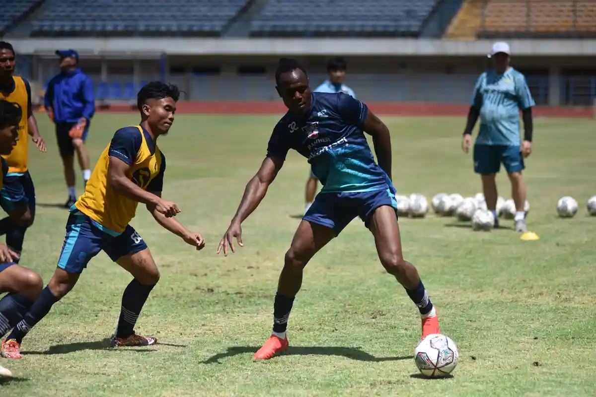 Kata Igbonefo dan Ini Calon Lawan Persib Bandung Selanjutnya, Siap Pertahankan Rekor Ubeatennya?