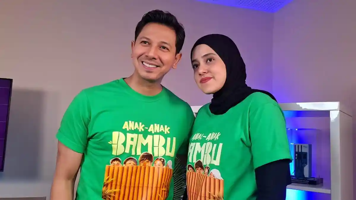 Terinspirasi Omar Daniel Tuntaskan Kuliah Baru Akting, Fairuz A Rafiq Belum Izinkan Anak Jadi Artis - Tribunnews.com
