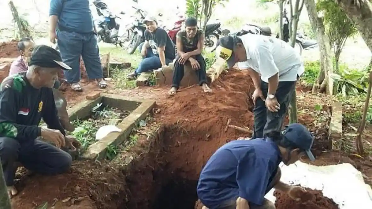 Jasad Mak Erot Masih Utuh Terkubur Puluhan Tahun, Sesepuh Kampung Langsung Lemas