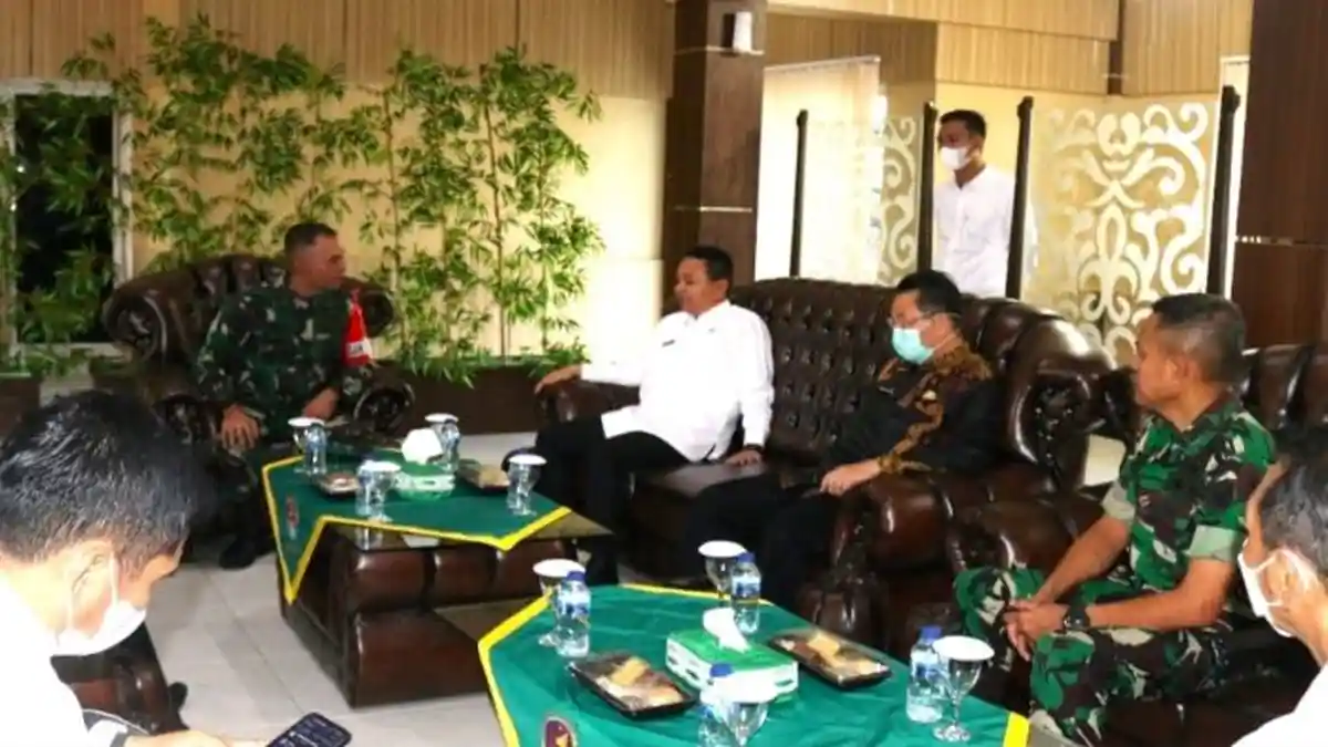 Hari Pertama Kerja Plh Bupati Muara Enim Kurniawan Disibukkan dengan Sambangi Forkopimda