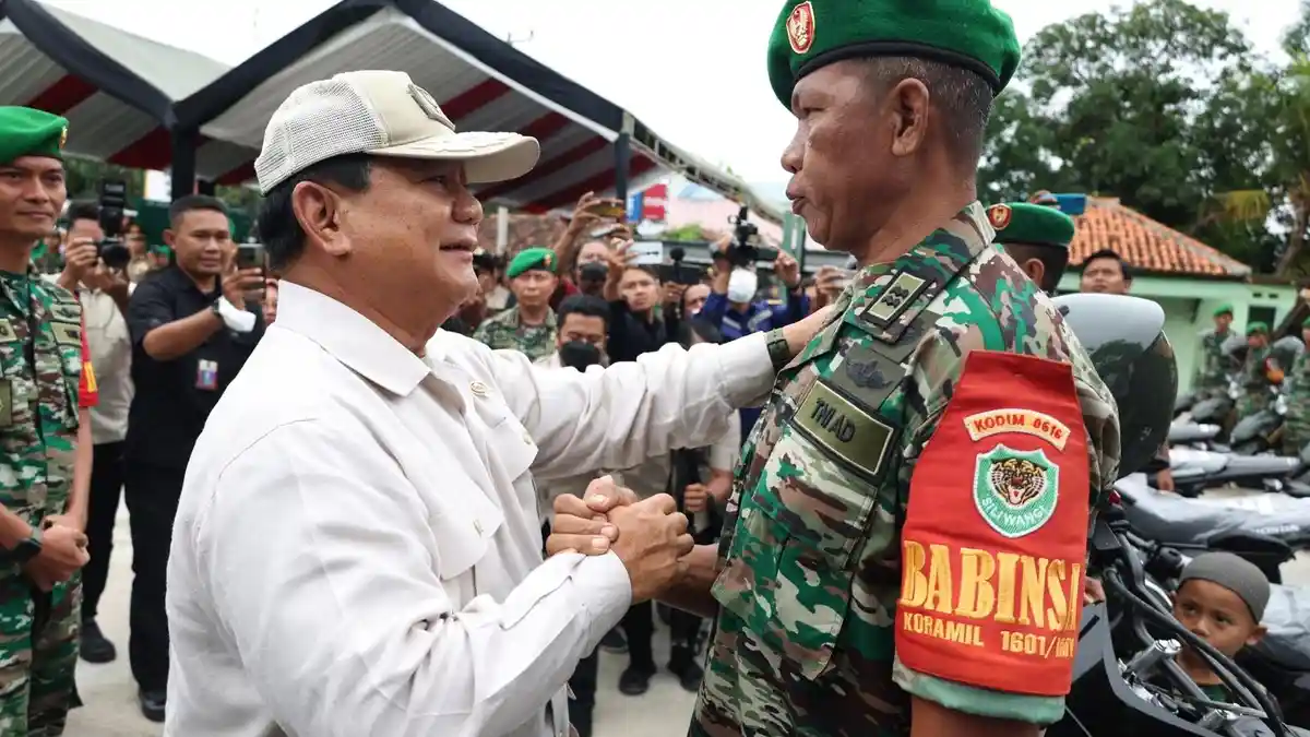 Kunjungi Koramil Indramayu, Prabowo: Babinsa Ujung Tombak Pertahanan Negara