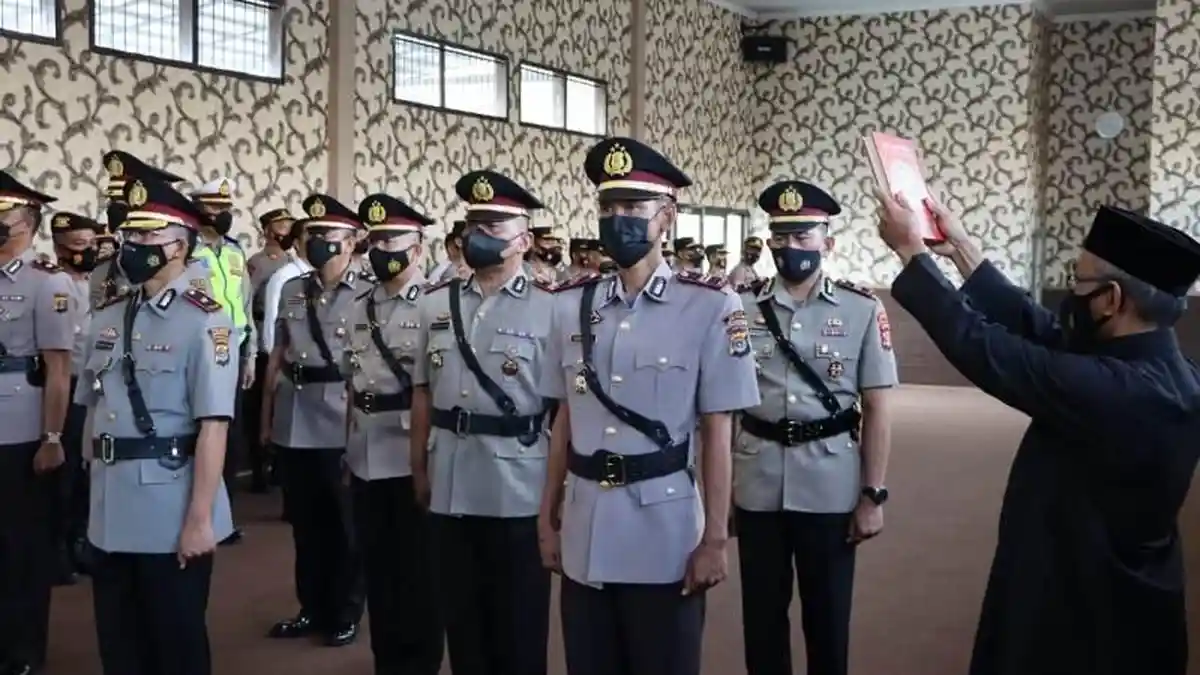 Kapolres Lampung Selatan Pimpin Sertijab Wakapolres dan 4 Kapolsek