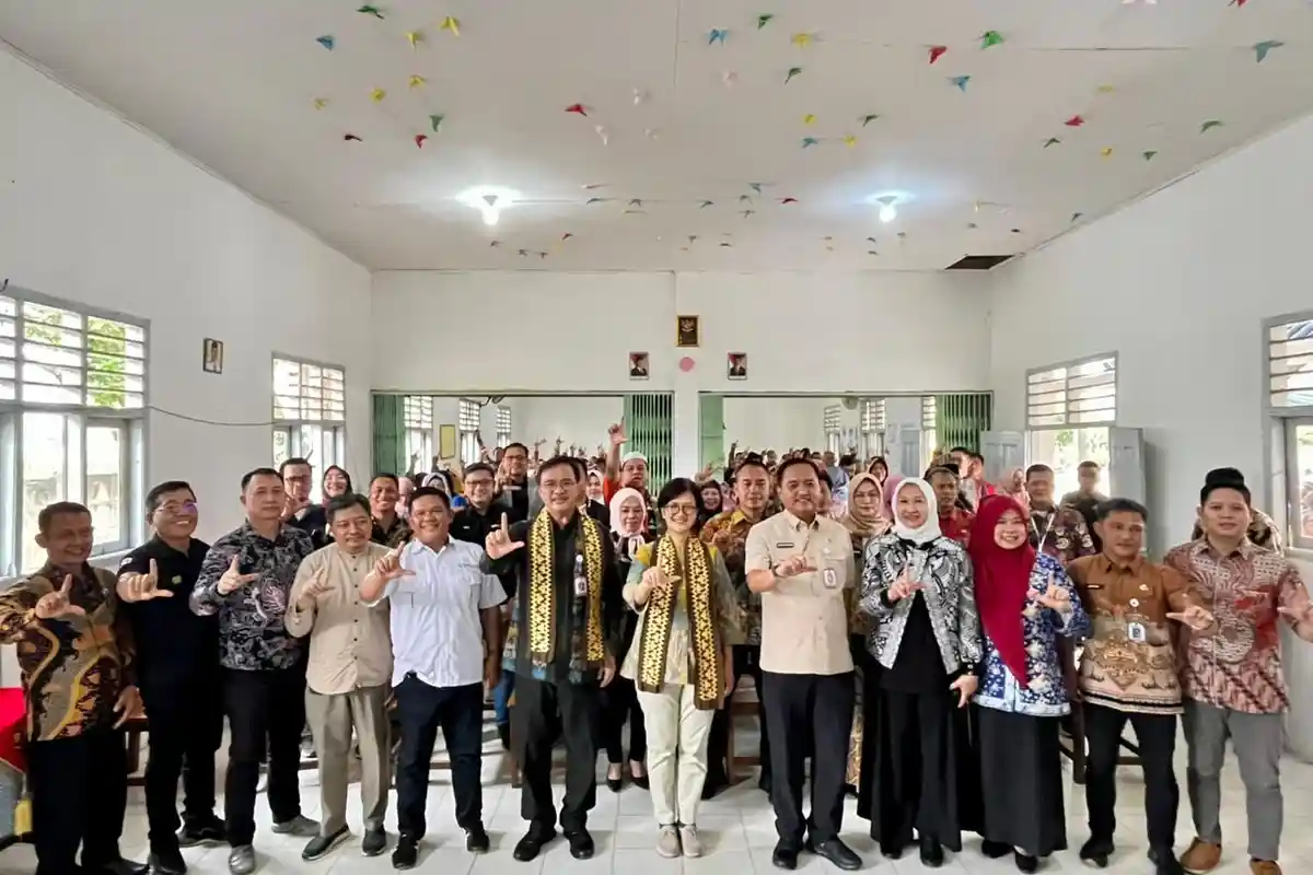 Disdik dan Disnaker Lampung Teken Komitmen Bersama Program Corporate Goes to School di SMKN 1 Natar