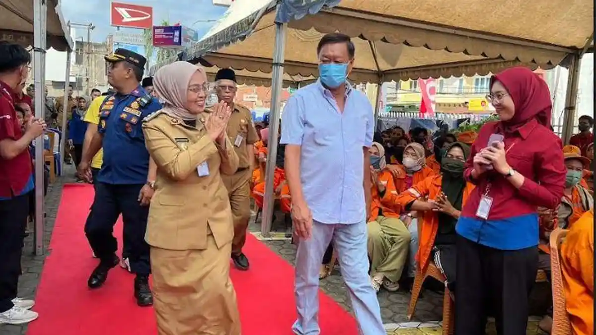 Sinsen Jambi Bagikan Ribuan Paket Sembako di Bulan Ramadhan