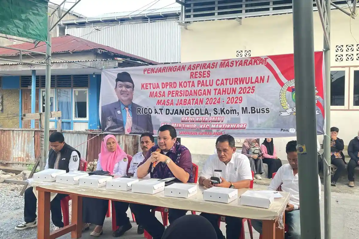 Reses Hari Ketiga, Ketua DPRD Kota Palu Tampung Aspirasi Warga di Jl Lorong Bakso