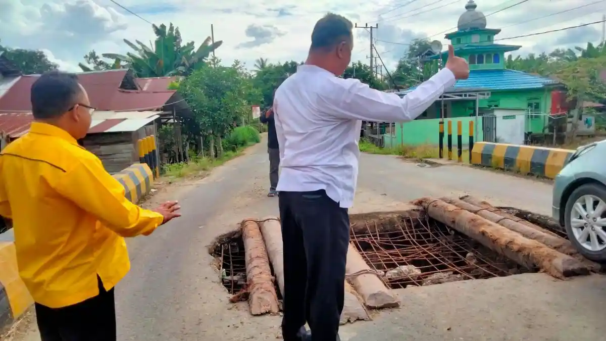 Anggota Komisi 3 DPRD Kalsel Pastikan, Jembatan Bolong di Limpasu HST ...