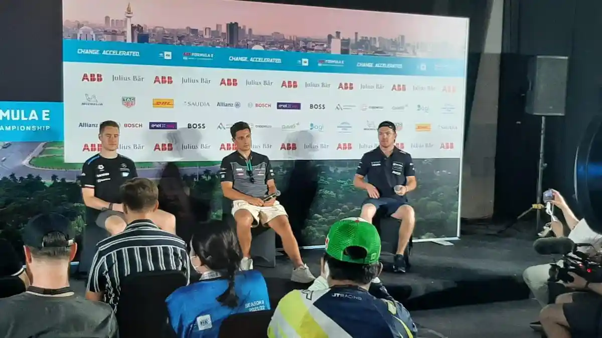 Dua Pebalap Formula E Komentari Cuaca Panas di Sirkuit JIEC Ancol, Stoffel: Mirip Trek di Arab Saudi