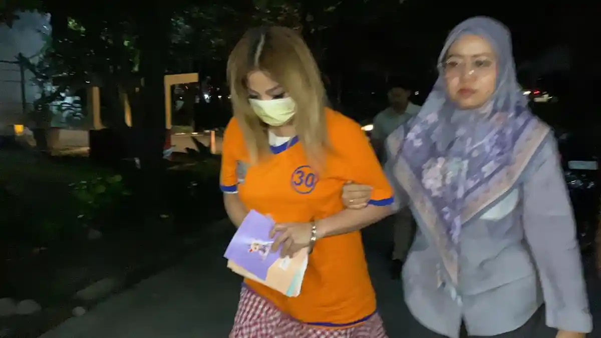 Jan Hwa Diana Bakal Serahkan KTP, KK, dan SIM ke Para Mantan Karyawan, Minta Maaf Secara Tertulis