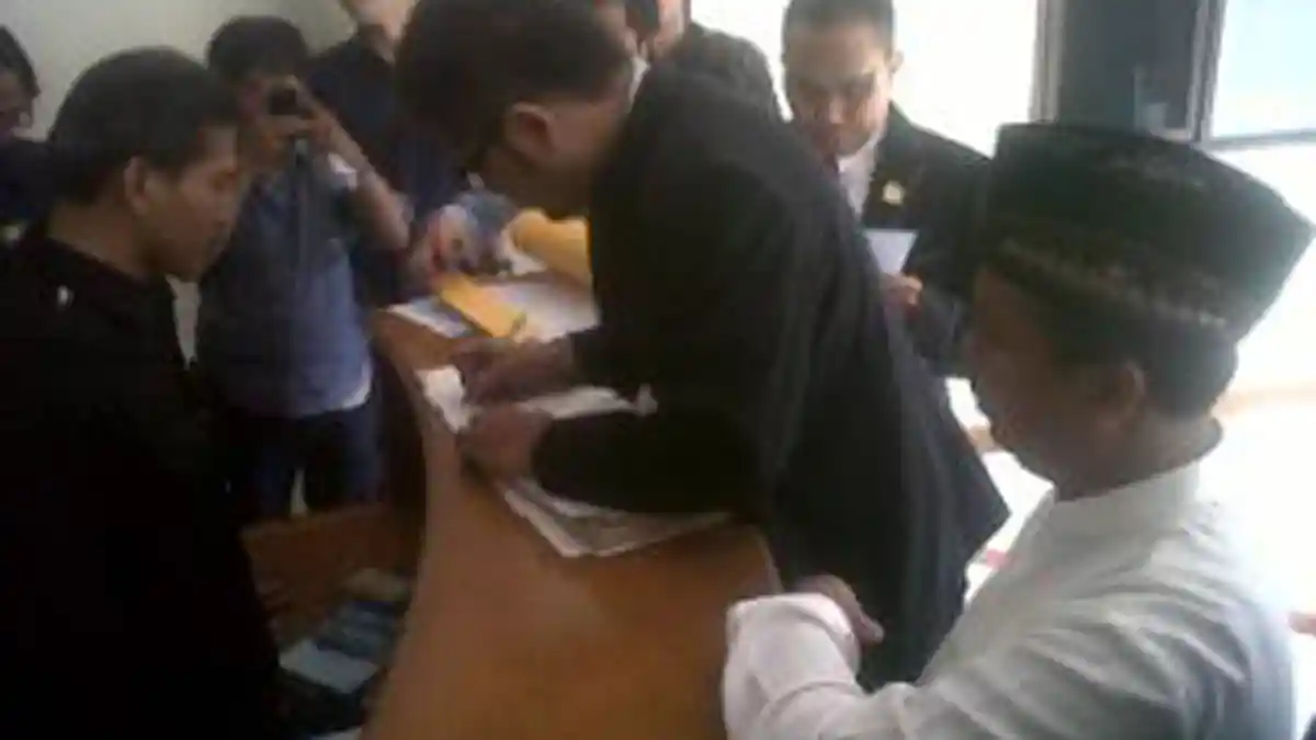 Somasi Terhadap Sri Mulyono Adalah Surat Cinta dari Presiden
