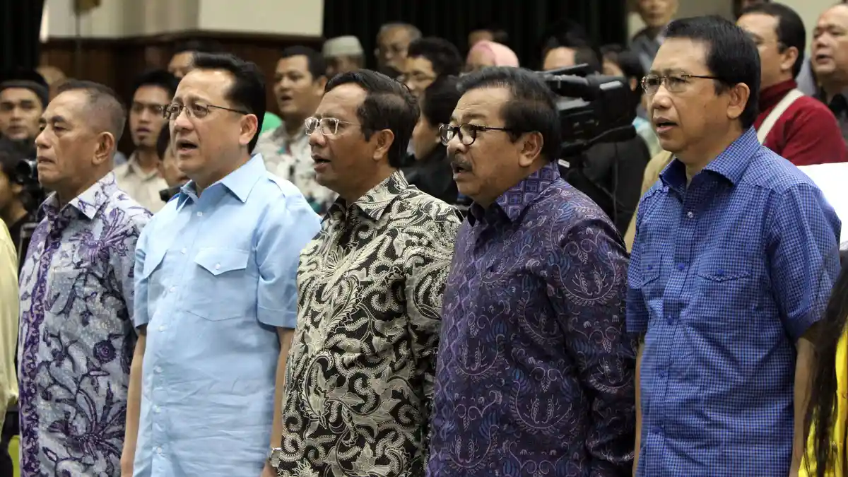 Gus Sholah Pilih Mahfud MD Jadi Cawapres Ketimbang Cak Imin