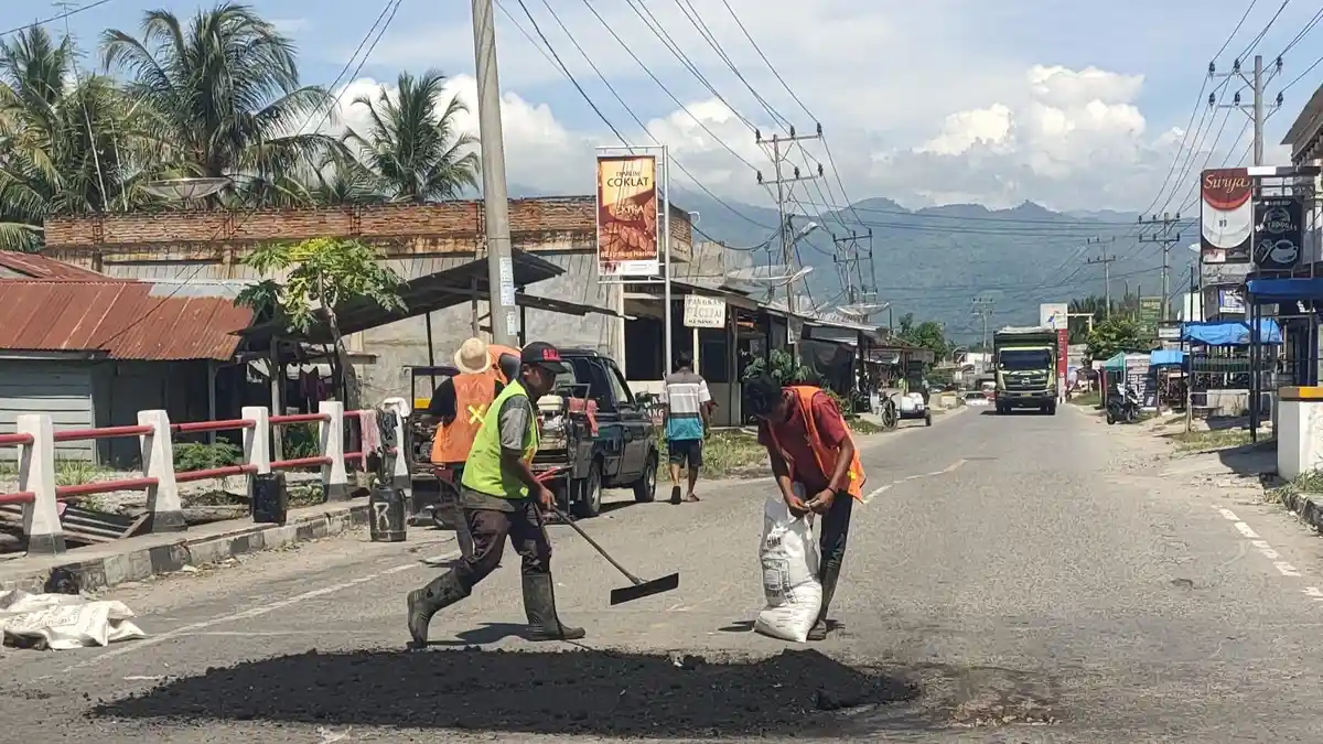 Jalan Nasional di Agara Bertabur Lubang, GeRAK Aceh Minta Kejati Usut Dana Pemeliharaan