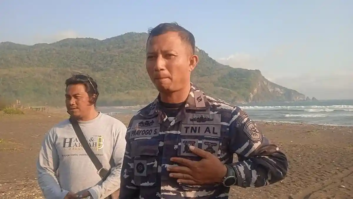 Gelombang Tinggi di Laut Selatan Jember Hingga Sepekan, Nelayan Diminta Waspada