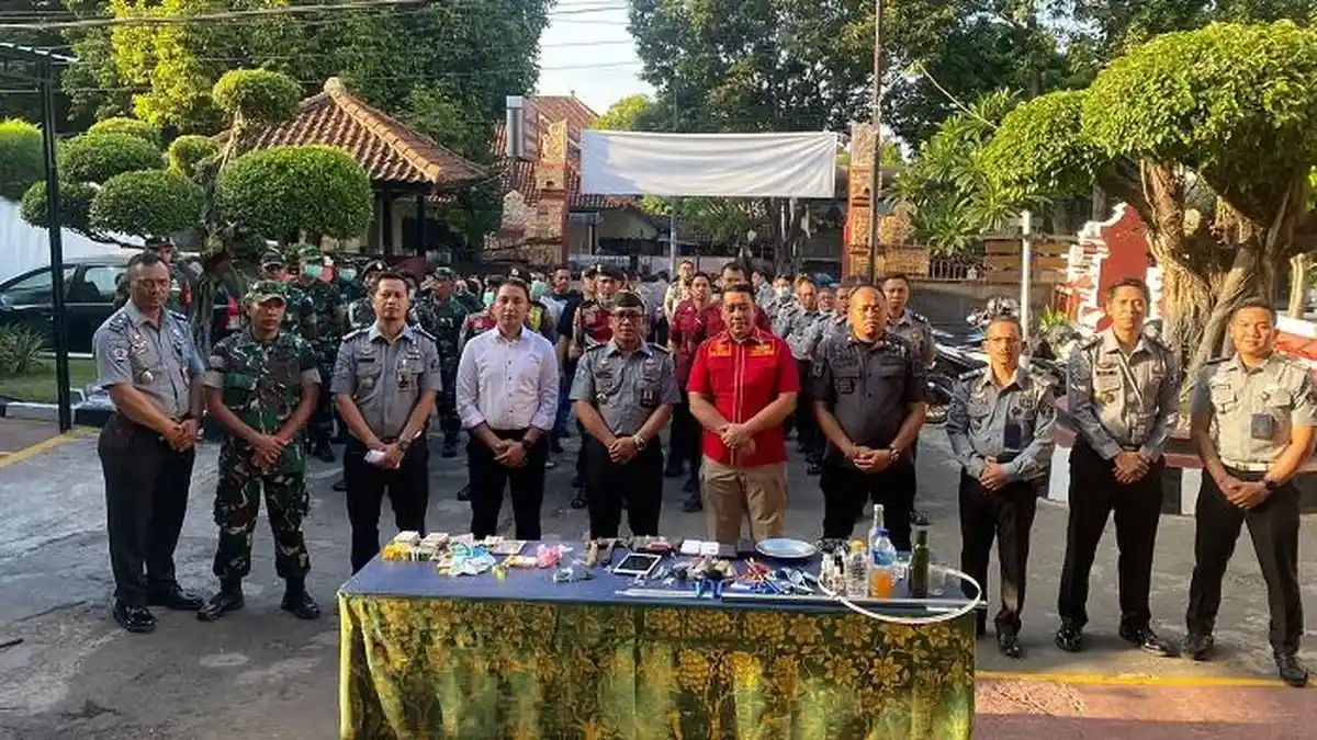 Lakukan Sidak, Petugas Penjara Temukan Powerbank Hingga Gergaji Besi Didalam Lapas