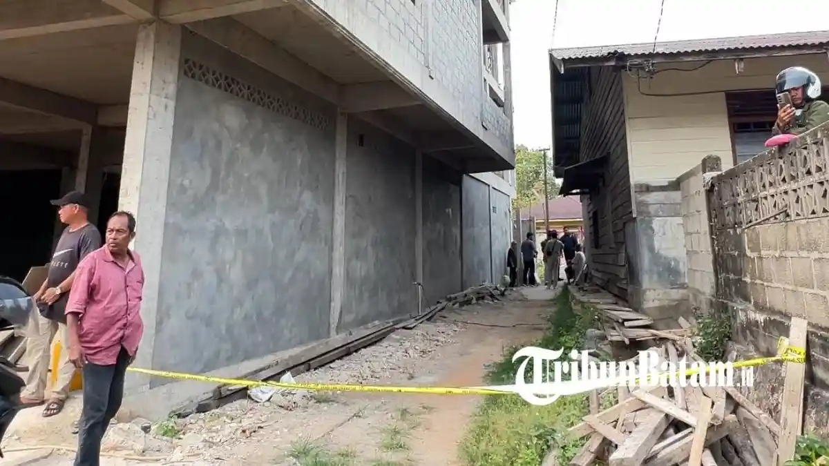 Mandor di Lingga Terjatuh dari Lantai Tiga, Rekan Kerja Ungkap ...
