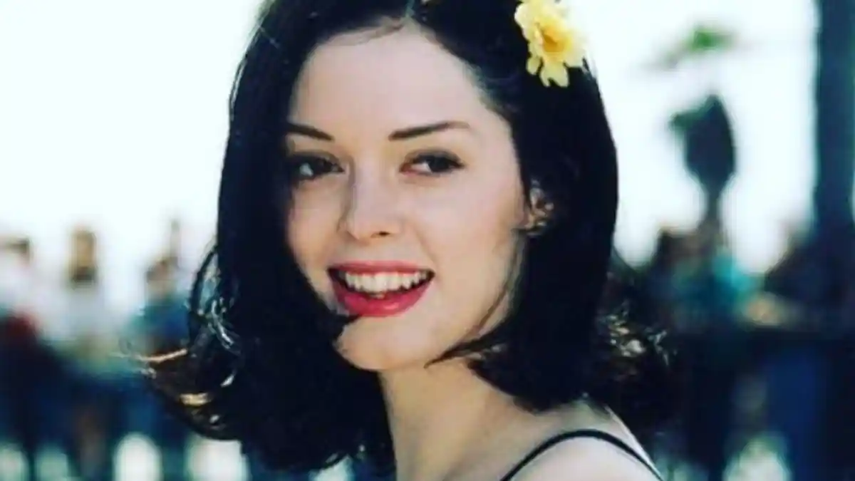 Pilpres AS Makan Korban,  Artis Cantik Jatuh dari Panggung hingga Patah Tulang, Tak Berdaya di RS