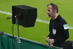 VAR-dan-wasit.jpg