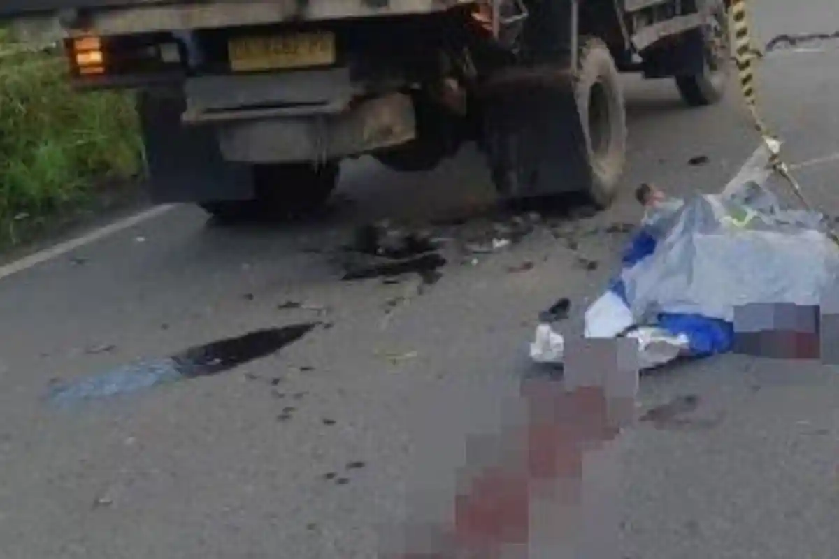 Kecelakaan Maut Senin (15/3/2021), Pengendara Tewas di Tempat Tabrak Truk Mogok, Tergeletak di Jalan