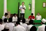 Rudianto-Tjen-ke-Pondok-Pesantren-di-Belitung-Timur.jpg