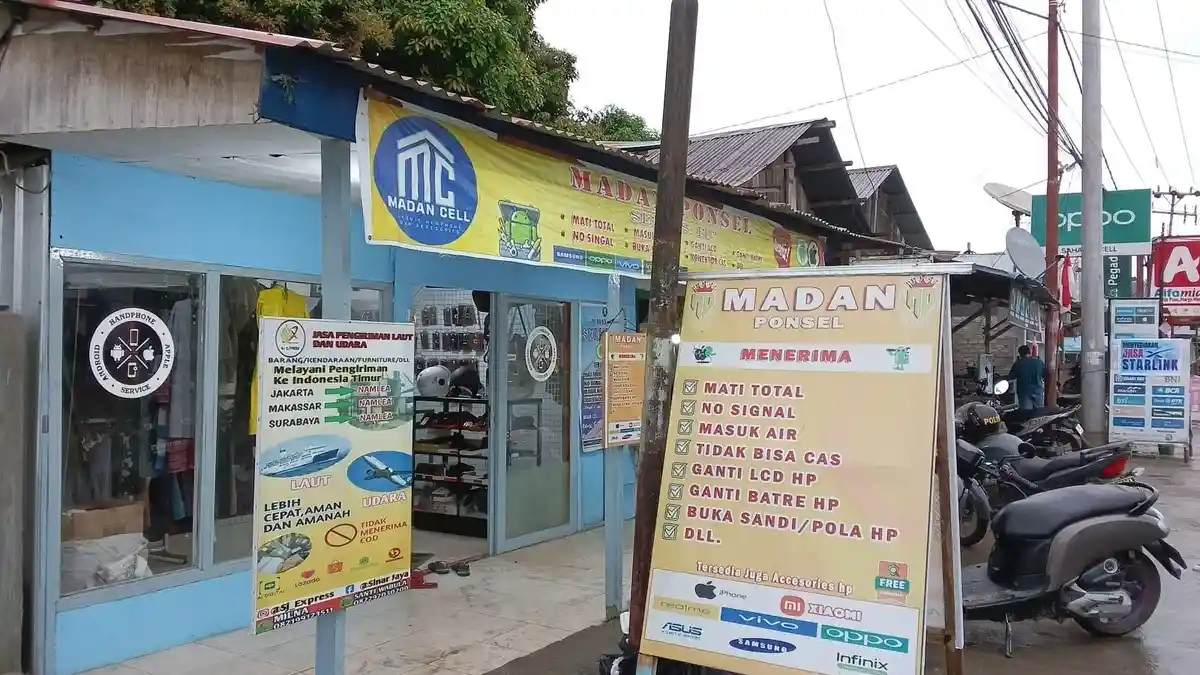 Gangguan Internet di Namlea, Usaha Jasa Titip dan Konter HP Merugi