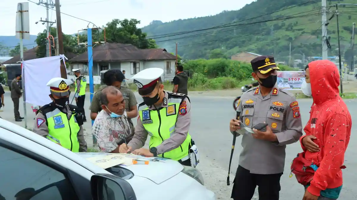 Razia Gabungan, Polres Samosir Tilang 27 Unit Kendaraaan Untuk Ditertibkan
