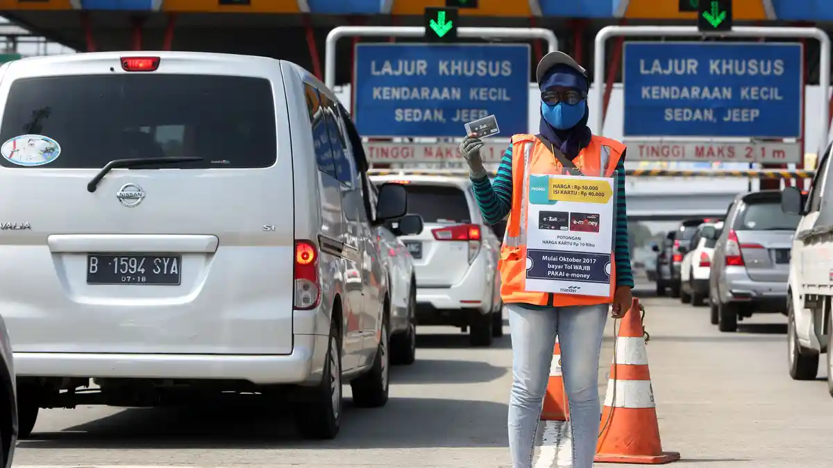 BI Wajibkan Seluruh Jalan Tol Terapkan  Transaksi Non-tunai Mulai 31