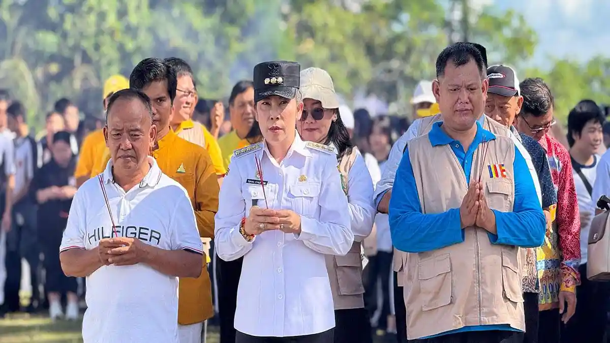 Jelang Waisak 2026, Wali Kota Singkawang Pimpin Karya Bhakti di TMP Bambu Runcing