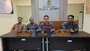 Jajaran-Kejari-Klungkung-mengumumkan-tersangka-baru-8.jpg