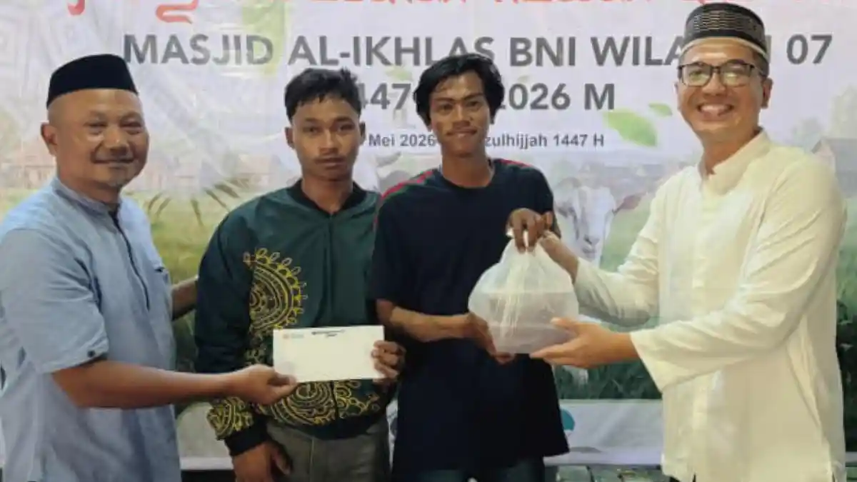 BNI Wilayah 07 Makassar Bagikan 10 Hewan Kurban - sapi-kurban_BNI-5.jpg
