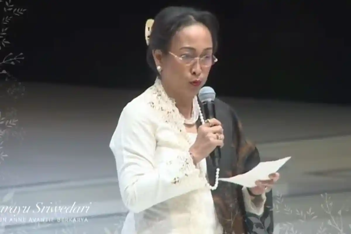 Puisi-puisi Balasan Netizen Atas Puisi Sukmawati Soekarnoputri 'Ibu Indonesia' yang Kontroversial