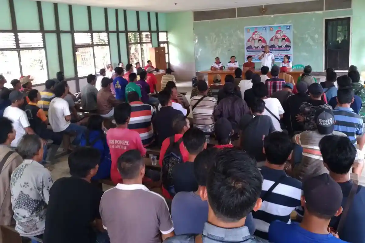 Gelar Pertemuan dengan Relawan di Sekadau, Milton Komit Bangun Sawit Swadaya