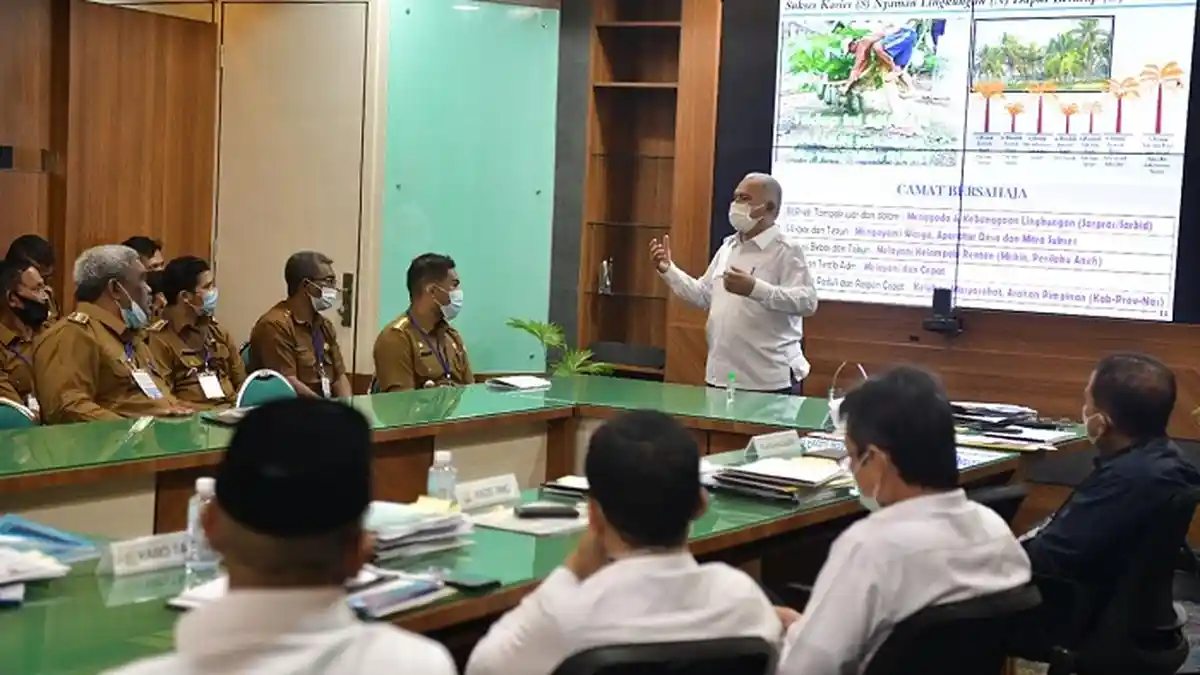 Sekda Undang Camat Se-Aceh Paparkan Buku Kerja 2021