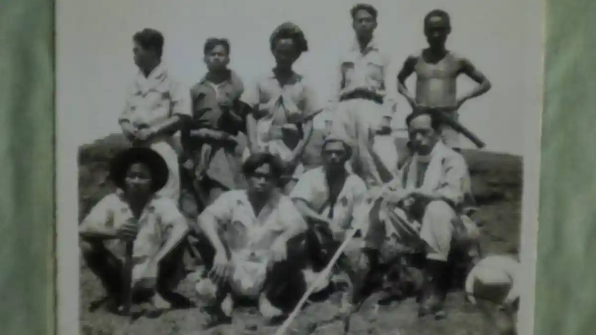 Adnawijaya, Chatib, Rukman dan Hamim, 4 Orang Pertama Indonesia Injak Dasar Kaldera Gunung Tambora