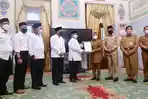 bupati-ratu-tatu-hibahkan-lahan.jpg