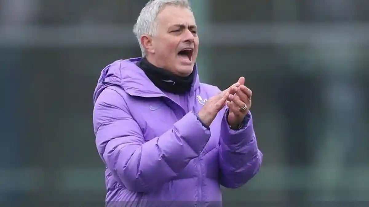 Jose Mourinho Dapat Sindiran Pedas dari Pep Guardiola, Ini Sebabnya