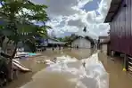 Rumah-banjir-di-Kali-Wanggu-Lepo-Lepo-Kendari-Sulawesi-Tenggara-11-Mei-2026.jpg
