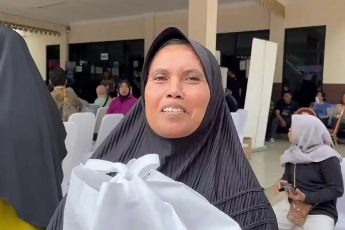 Kebutuhan Sehari-hari Warga Bintaro Terbantu Pasca Terima Sembako dari Pasar Murah Mandiri 