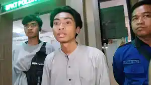 korban-karyawan-ud-sentoso-yang-ijazahnya-ditahan.jpg