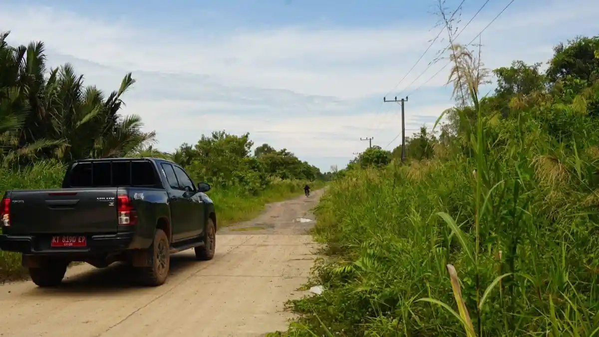 Pemkab Paser Guyur Anggaran Rp15 Miliar untuk Perbaiki Jalan Padang Pengrapat-Muara Pasir