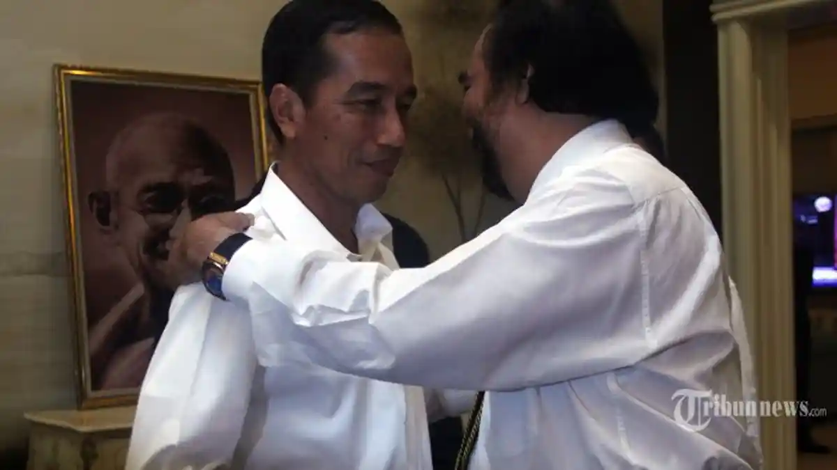 Isu Reshuffle Menguat, Jokowi Mendadak Panggil Surya Paloh ke Istana Merdeka