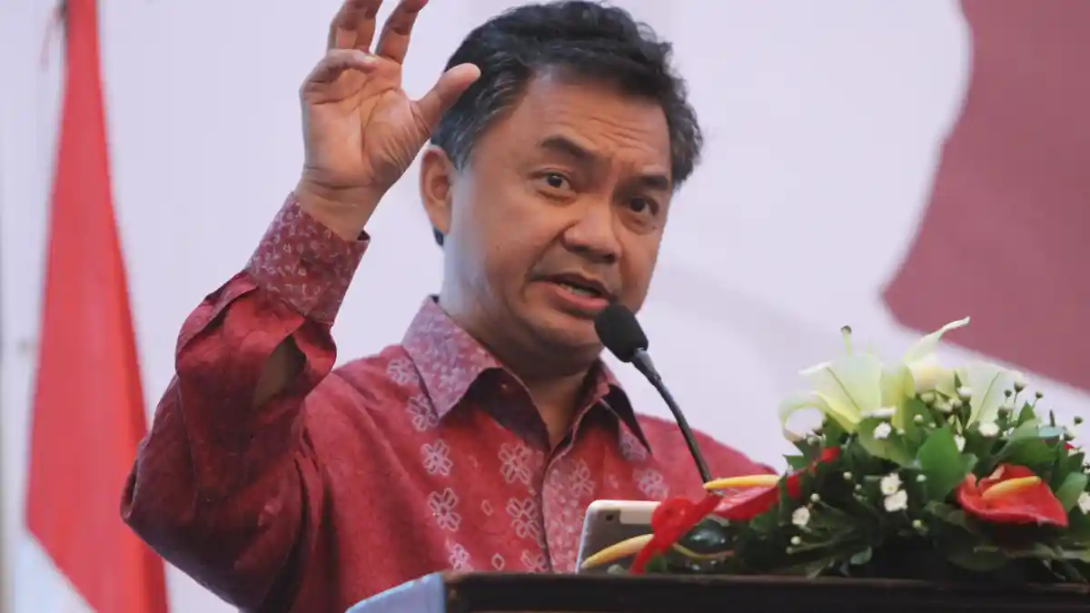 Dino Patti Djalal Usulkan Beasiswa untuk Tiap Desa