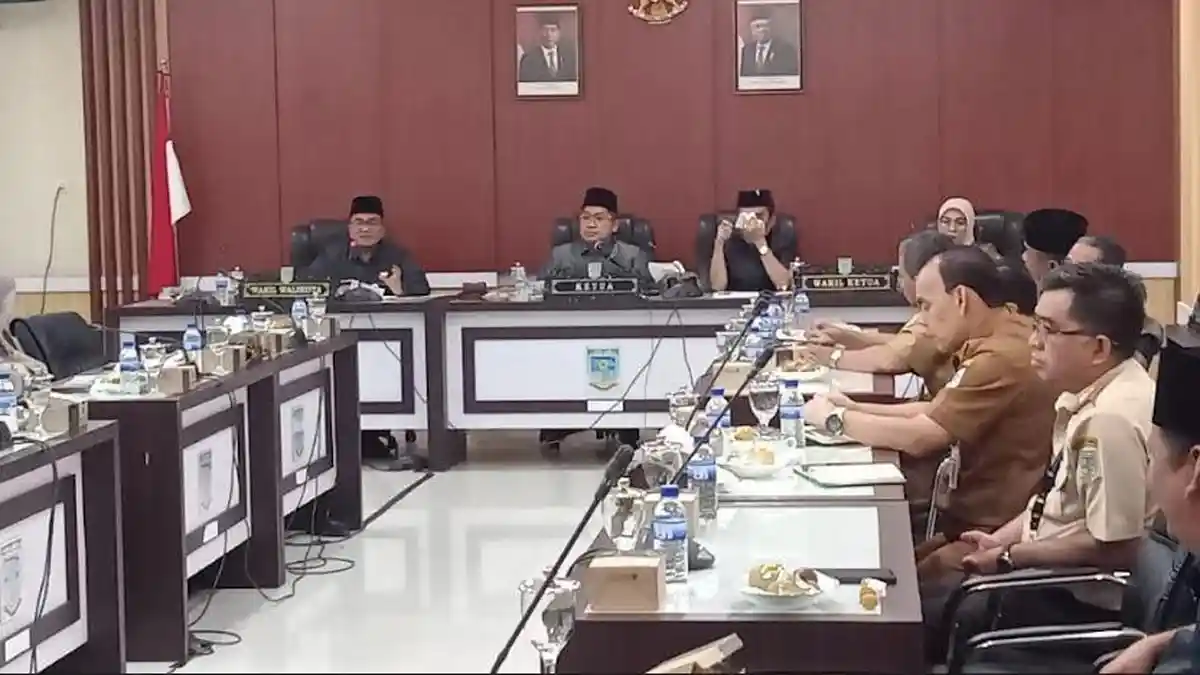 5 Ranperda Ususlan Pemkot Jambi Lanjut Tahap Pembahasan DPRD Kota Jambi