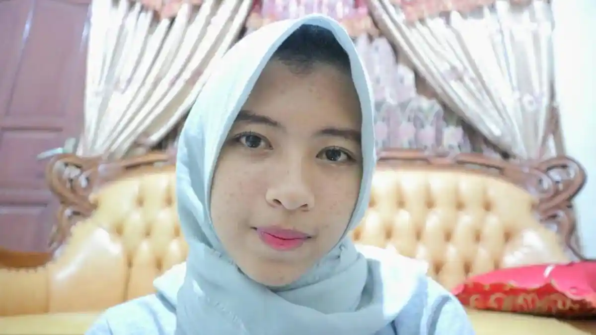 Millennial: HUT 348 Sulsel, Putri Safhira Harap Ada Jembatan Cinta Seperti di Korea