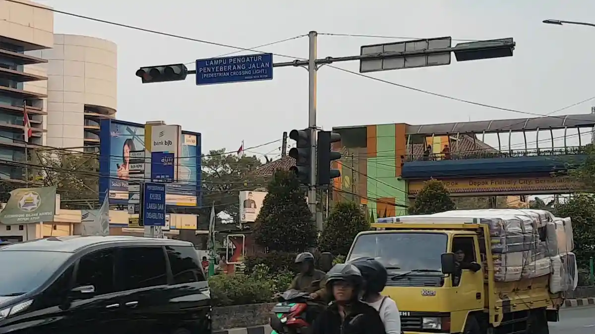 Wacana Pemutaran Lagu di Lampu Merah Depok Menuai Pro dan Kontra