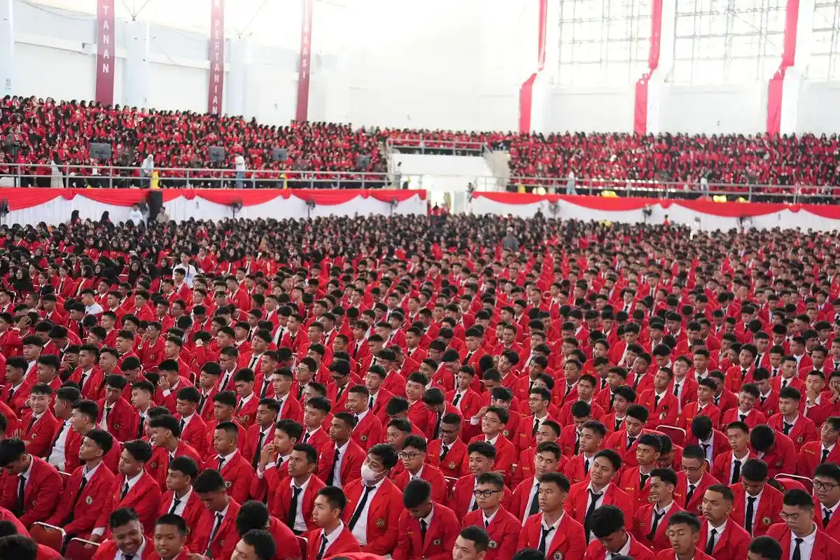Unhas Sambut 10.418 Mahasiswa Baru 2025, Prof JJ: Generasi Terpilih dari Hampir 90.000 Pendaftar