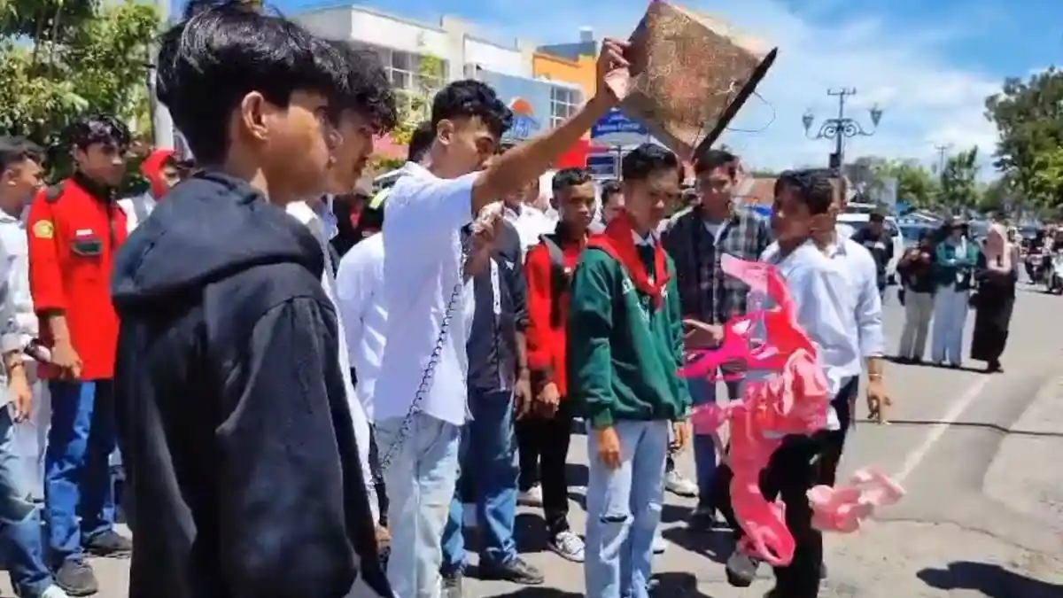 Aktivis Perempuan Kecam Aksi Mahasiswa Buang Pakaian Dalam Wanita di Polres Gorontalo