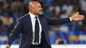 pelatih-napoli-luciano-spalletti-280222_2.jpg