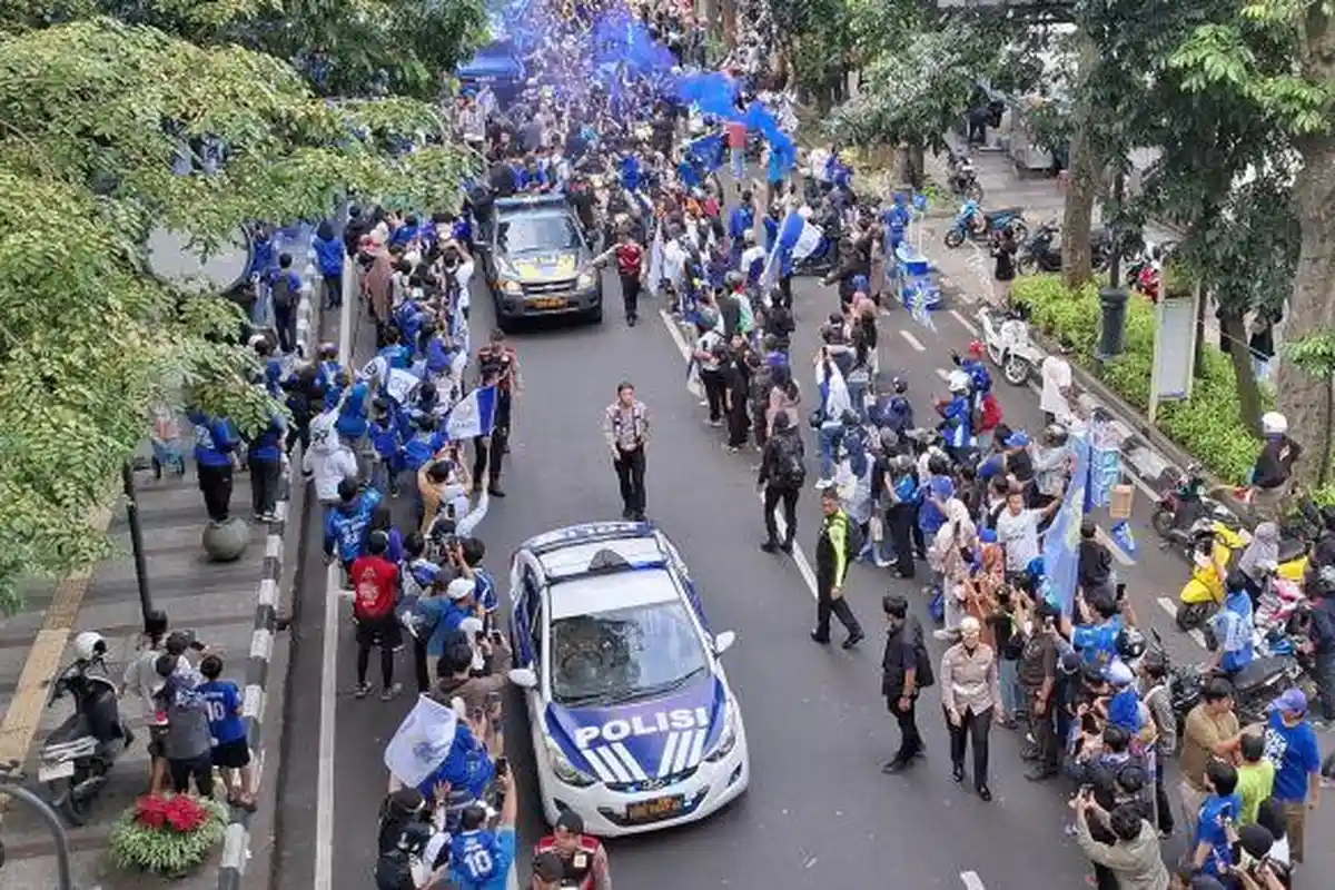 Banyak Botol Miras Berserakan Setelah Konvoi Persib, Erwin Bakal Bentuk Satgas Anti Minol